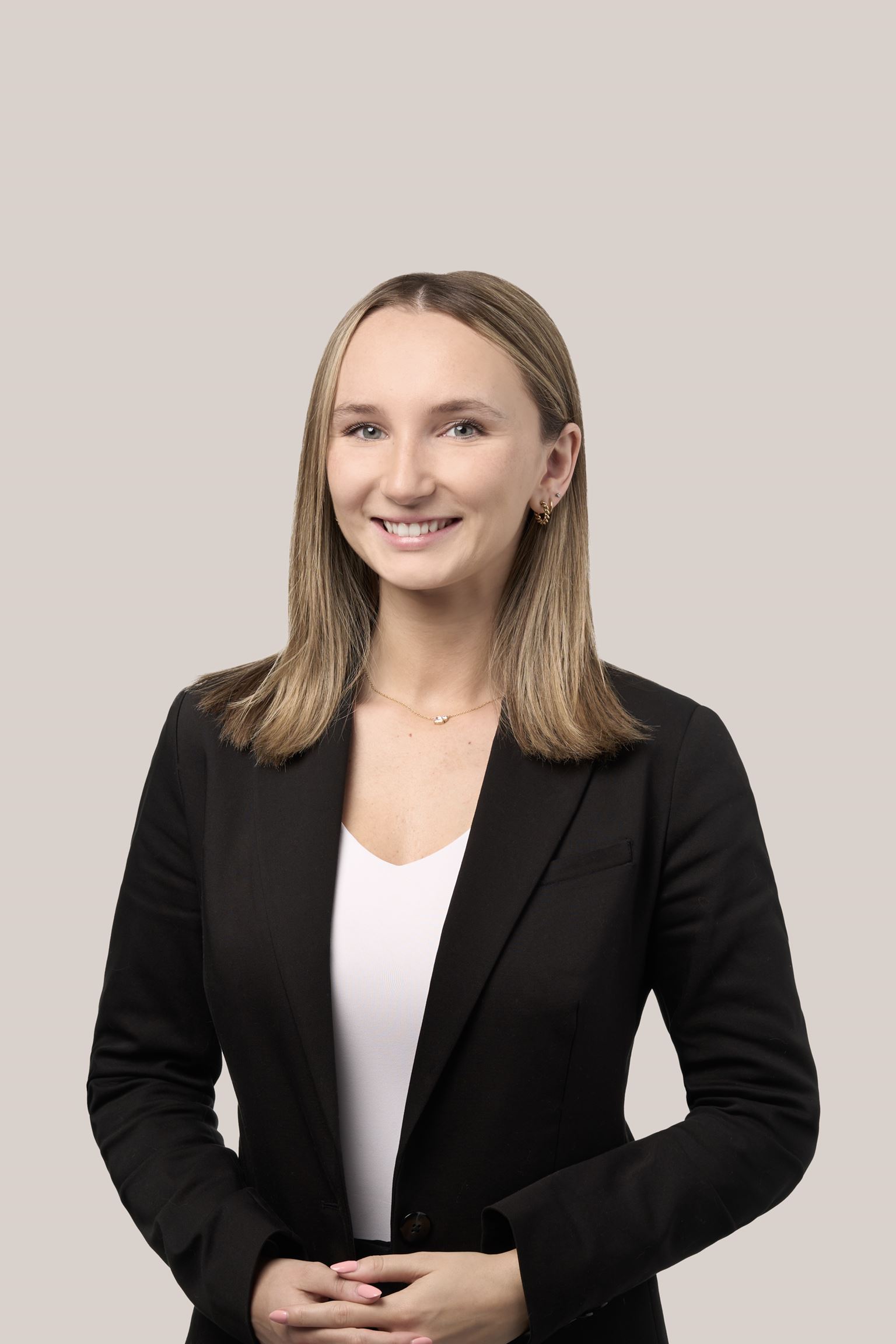 Kayla Lafrenière, Étudiante