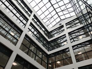 Dispositions de suppression du critère de l’importance relative dans les fusions et acquisitions au Canada : des subtilités insoupçonnées