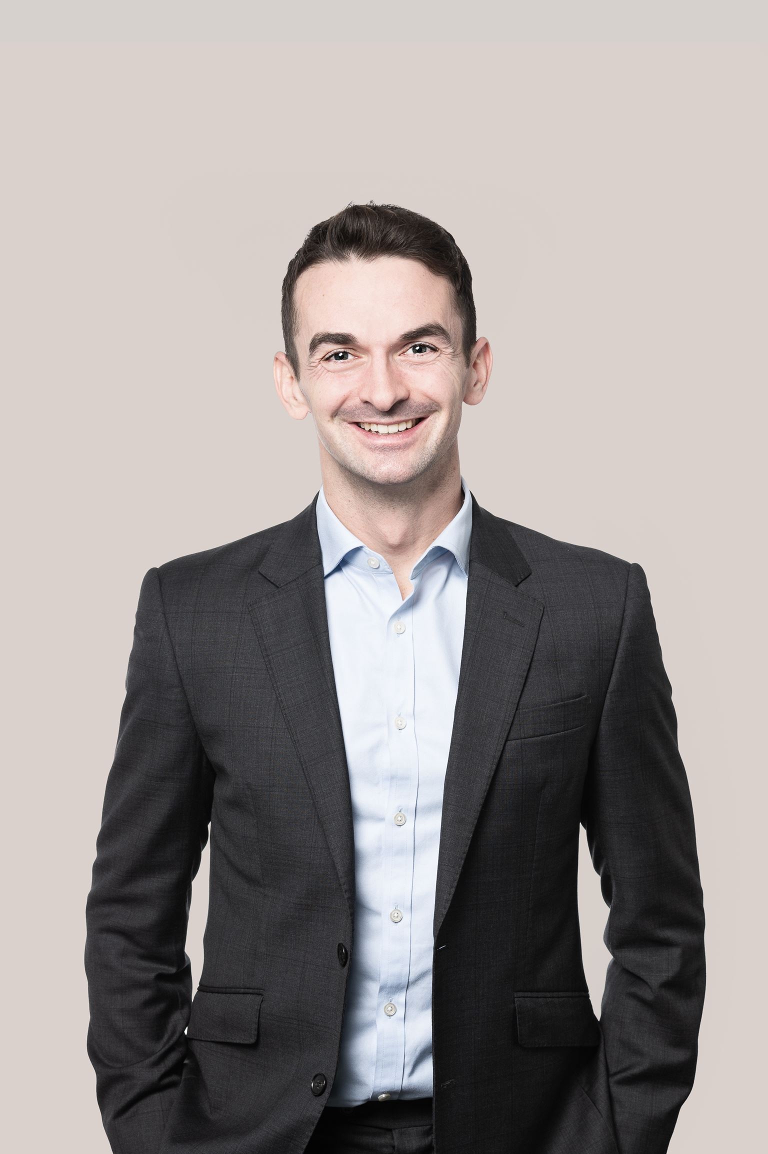 Jamie O'Sullivan, Paralegal