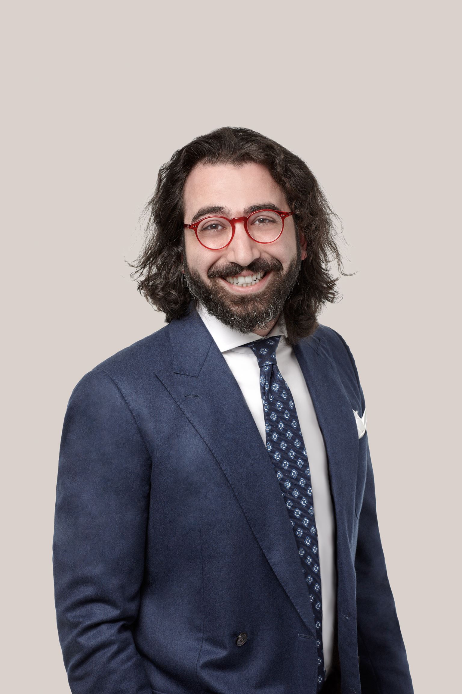 Nareg Froundjian, Associate