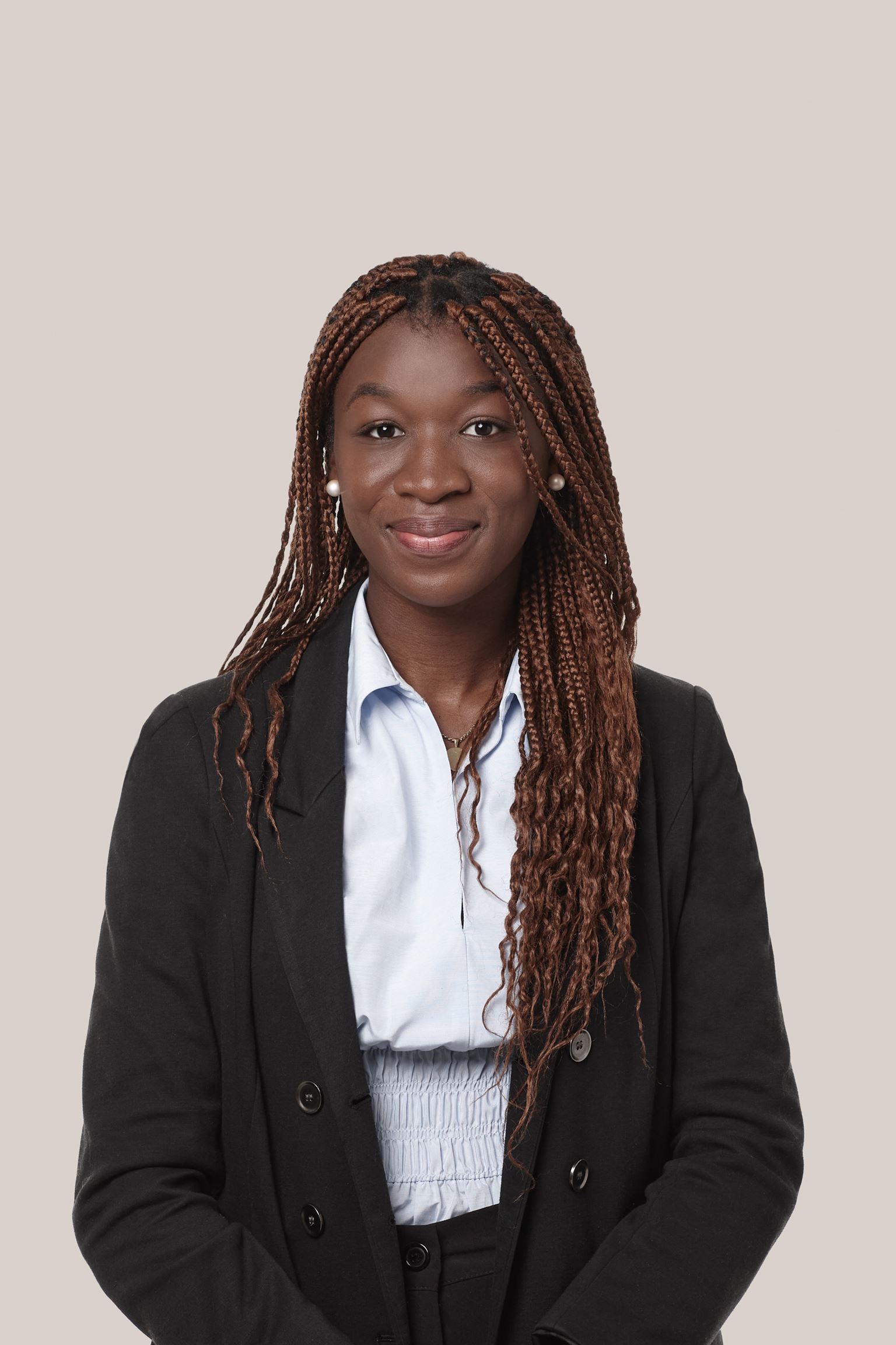 Sarrah Nadjia Coulibaly, Associate