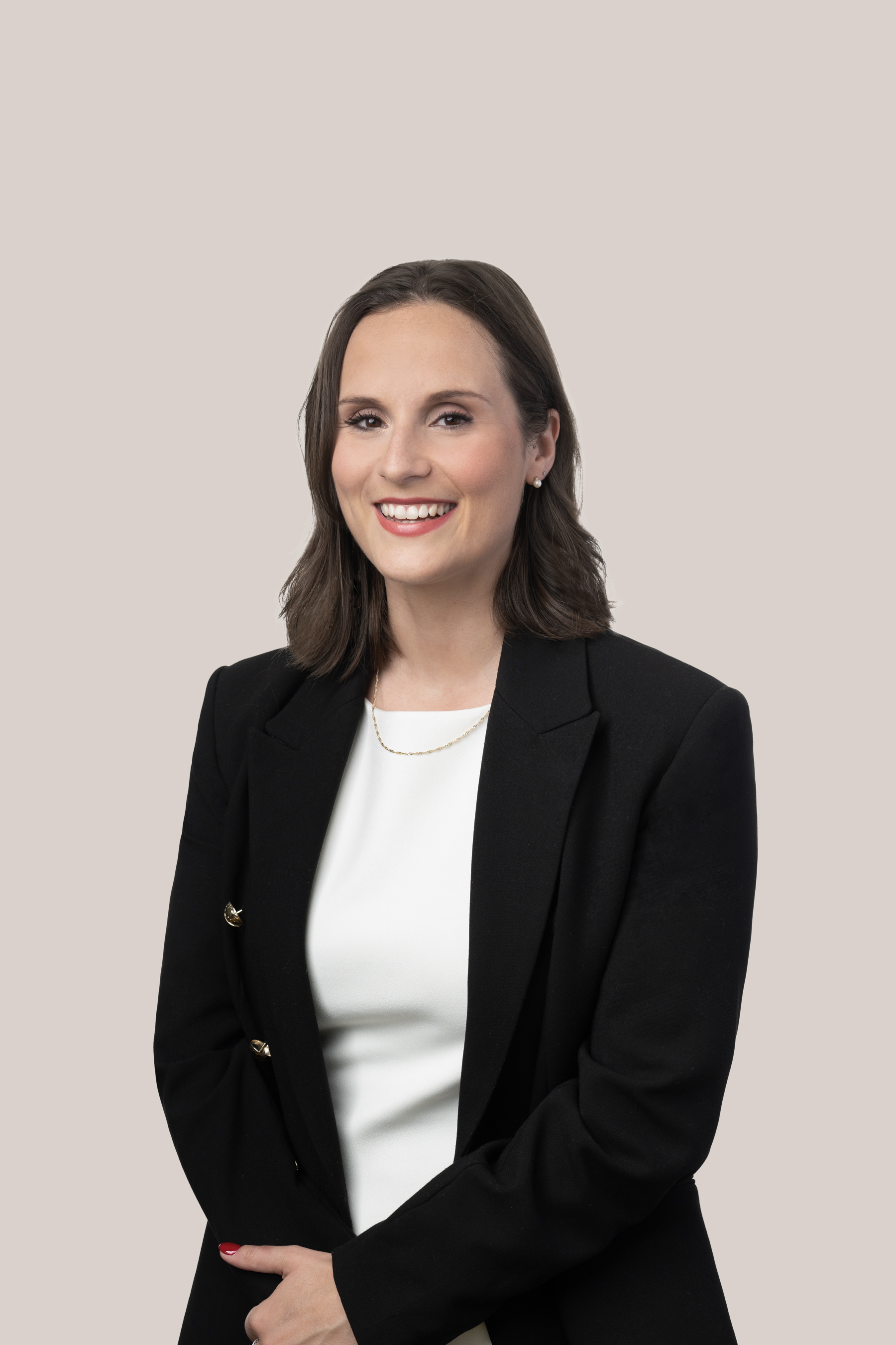 Véronique Briand-Carle, Directrice adjointe, Gestion des professionnels juridiques