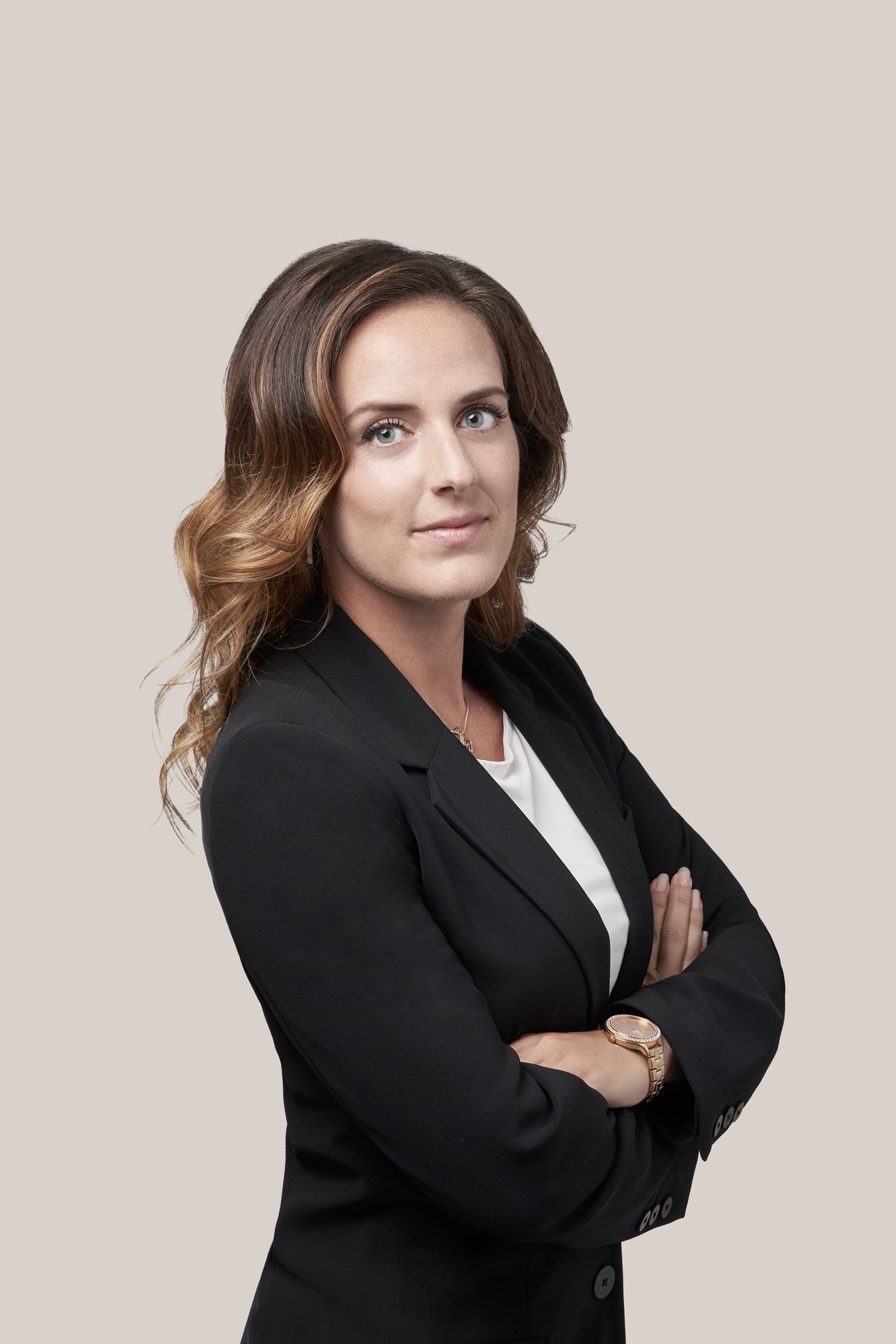 Isabelle Duclos, Associate
