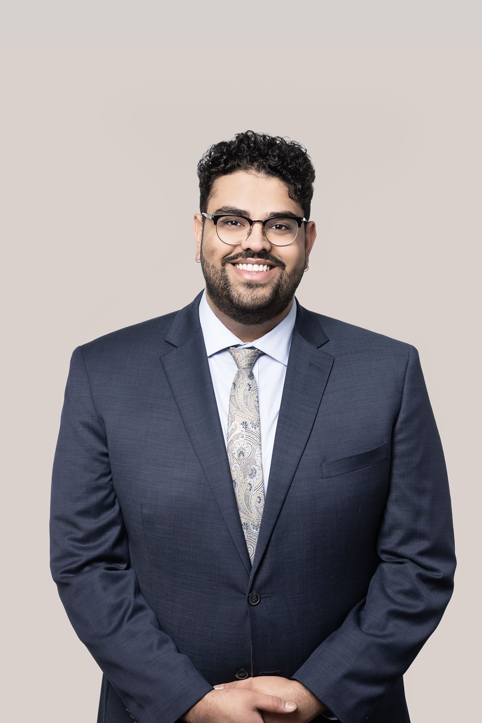 Sukhvir Gill, Associate | Corporate/Commercial
