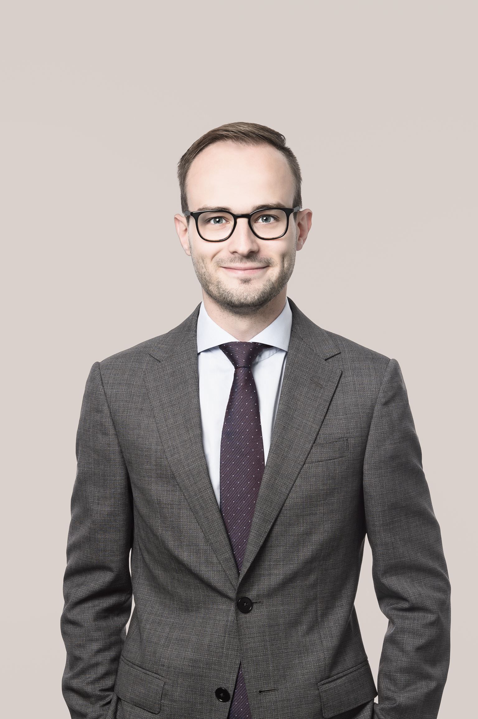 Niall Rand, Associate | Litigation and Dispute Resolution