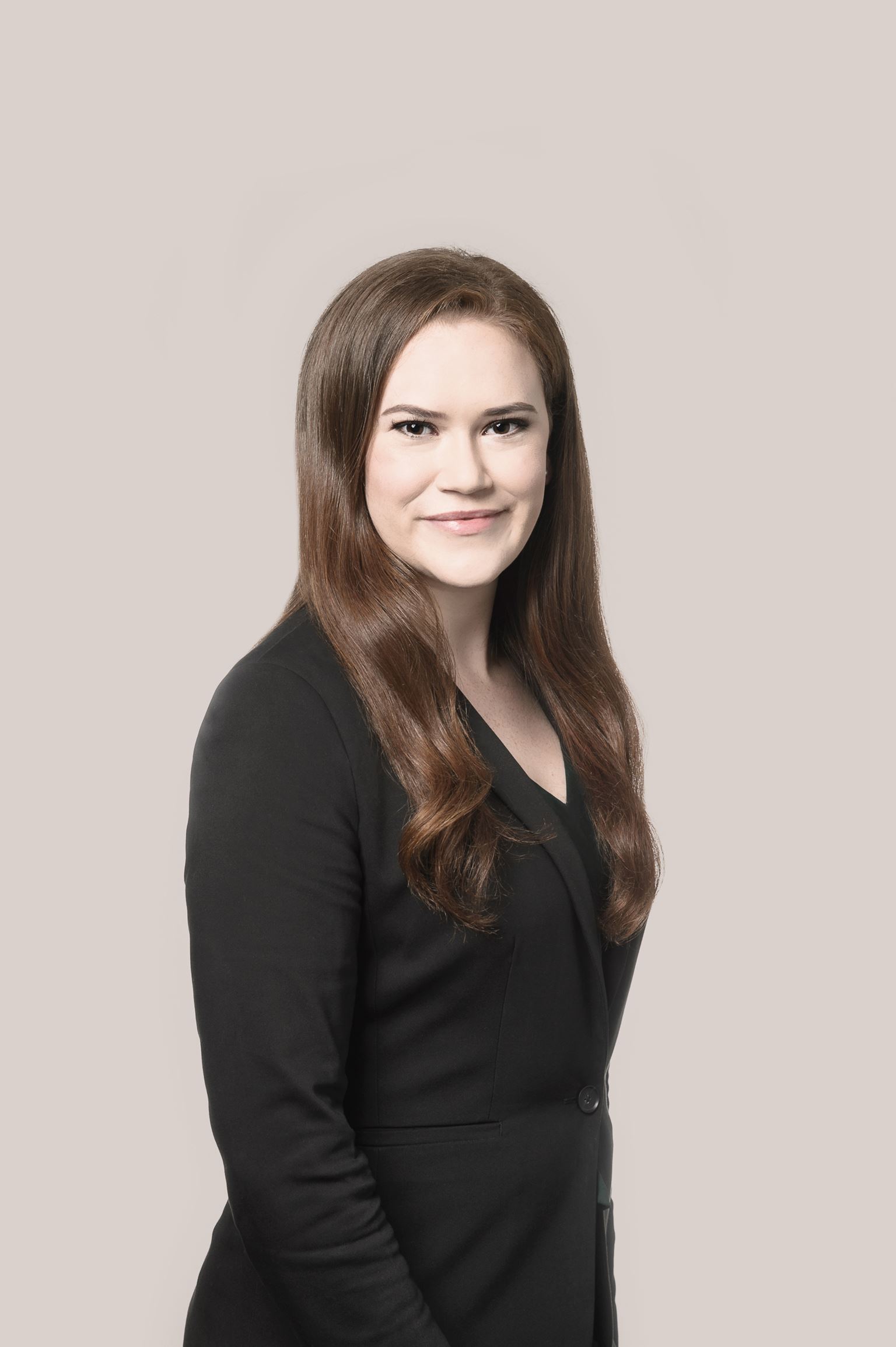 Courtney Gibbons, Associate