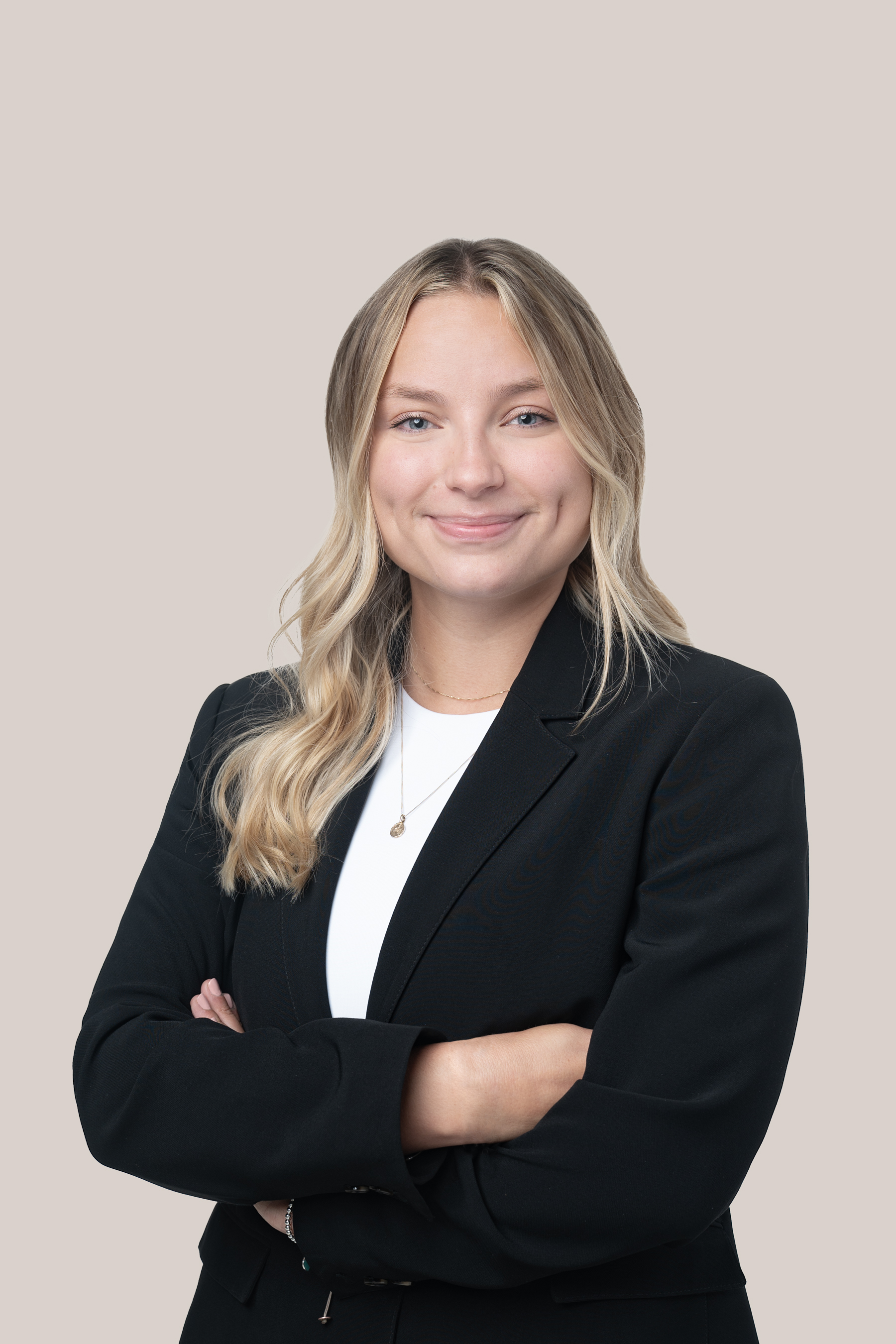 Justine Letellier, Avocate | Droit des sociétés et droit commercial