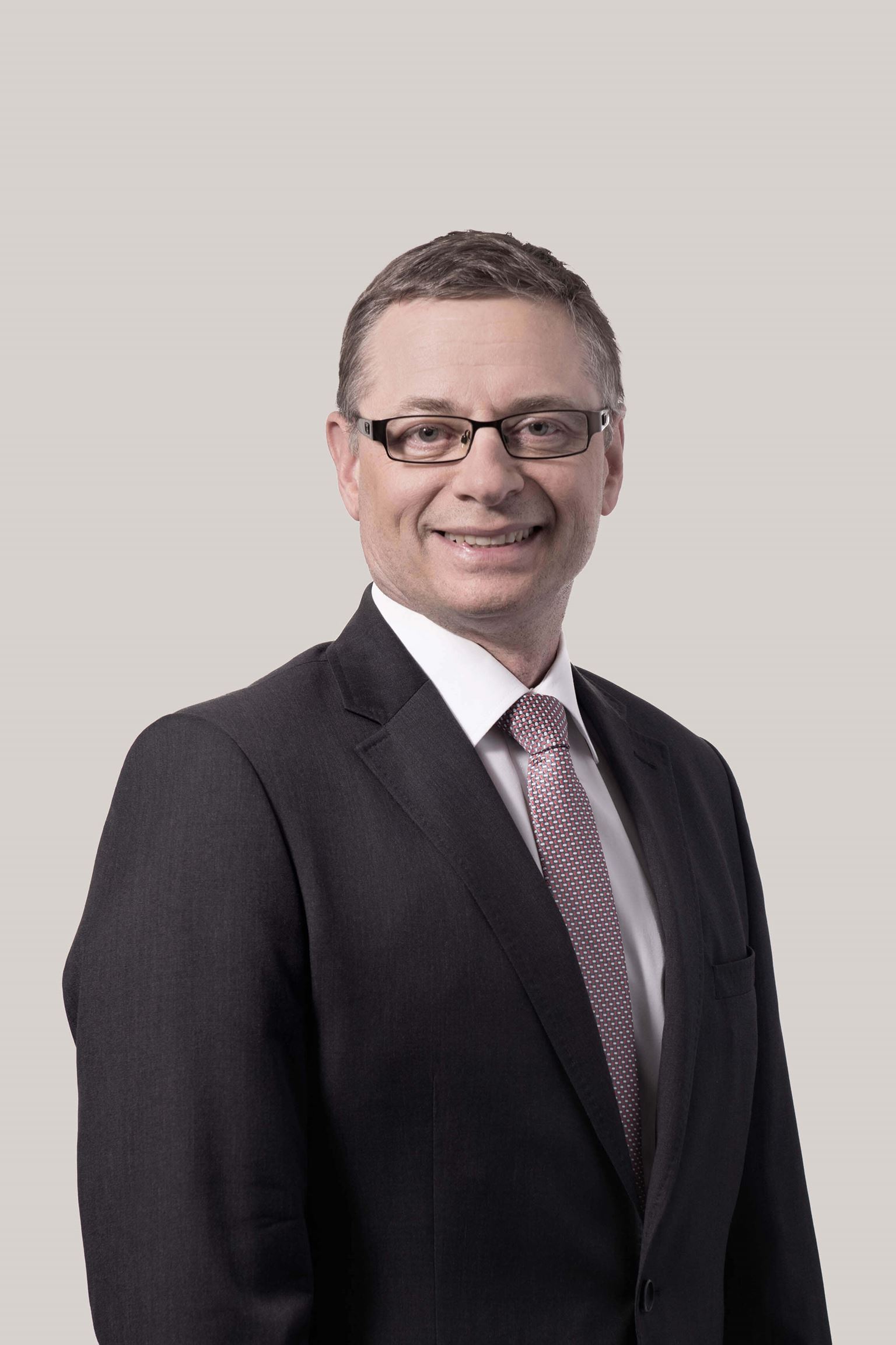 Paul Fouche, Associé