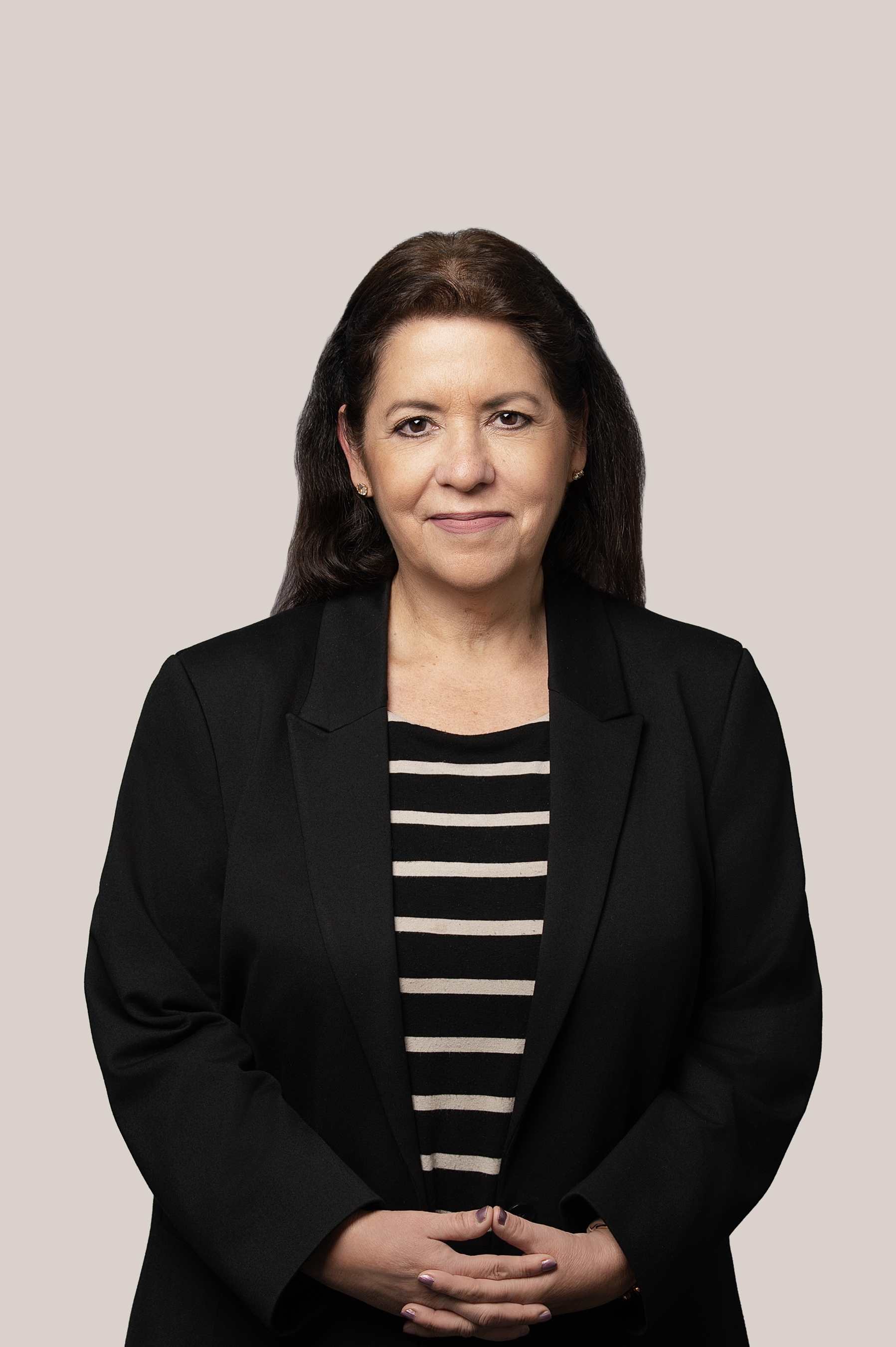 Martha Tovar, Parajuriste | Droit des sociétés et droit commercial