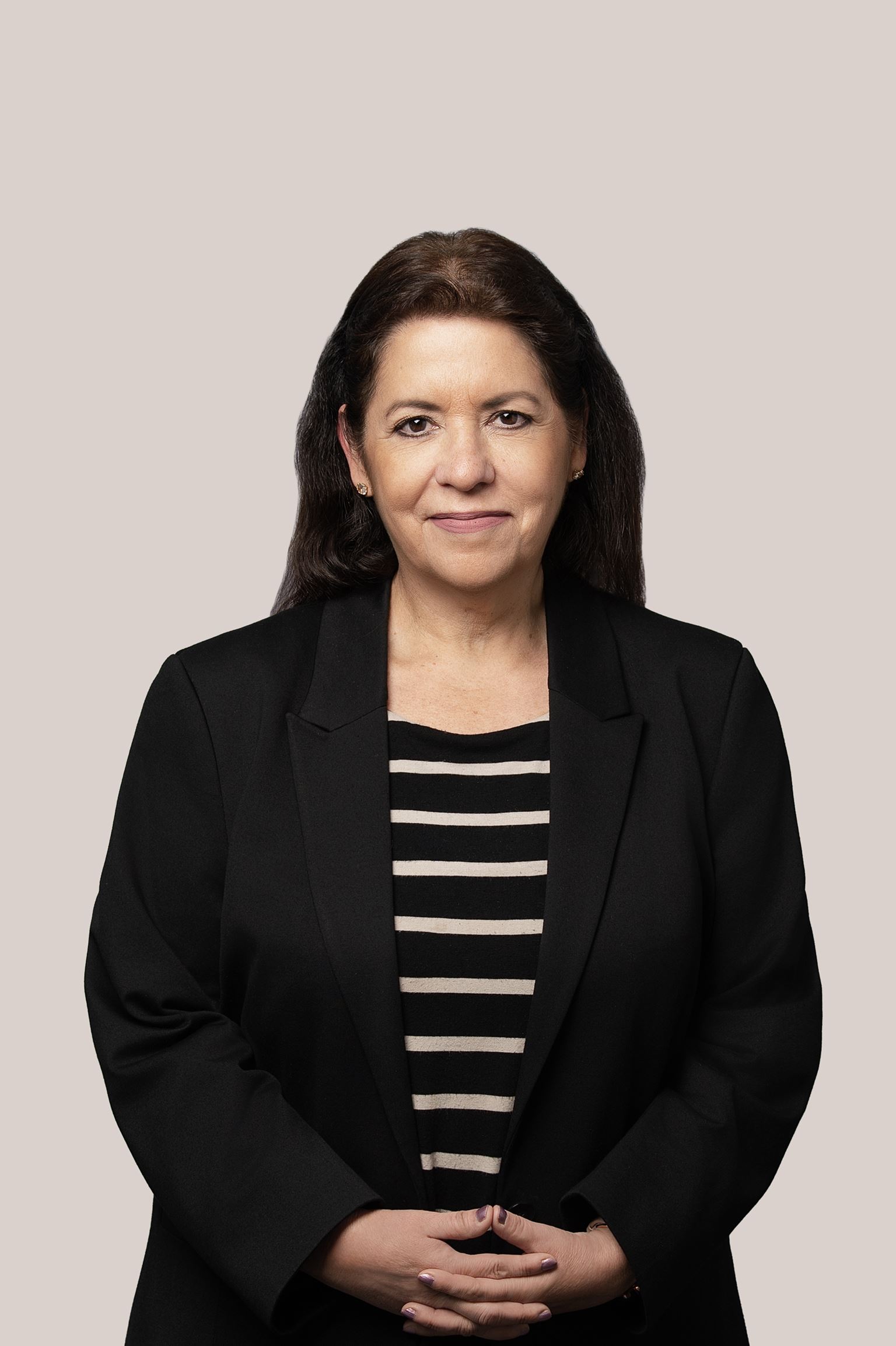 Martha Tovar, Parajuriste | Droit des sociétés et droit commercial