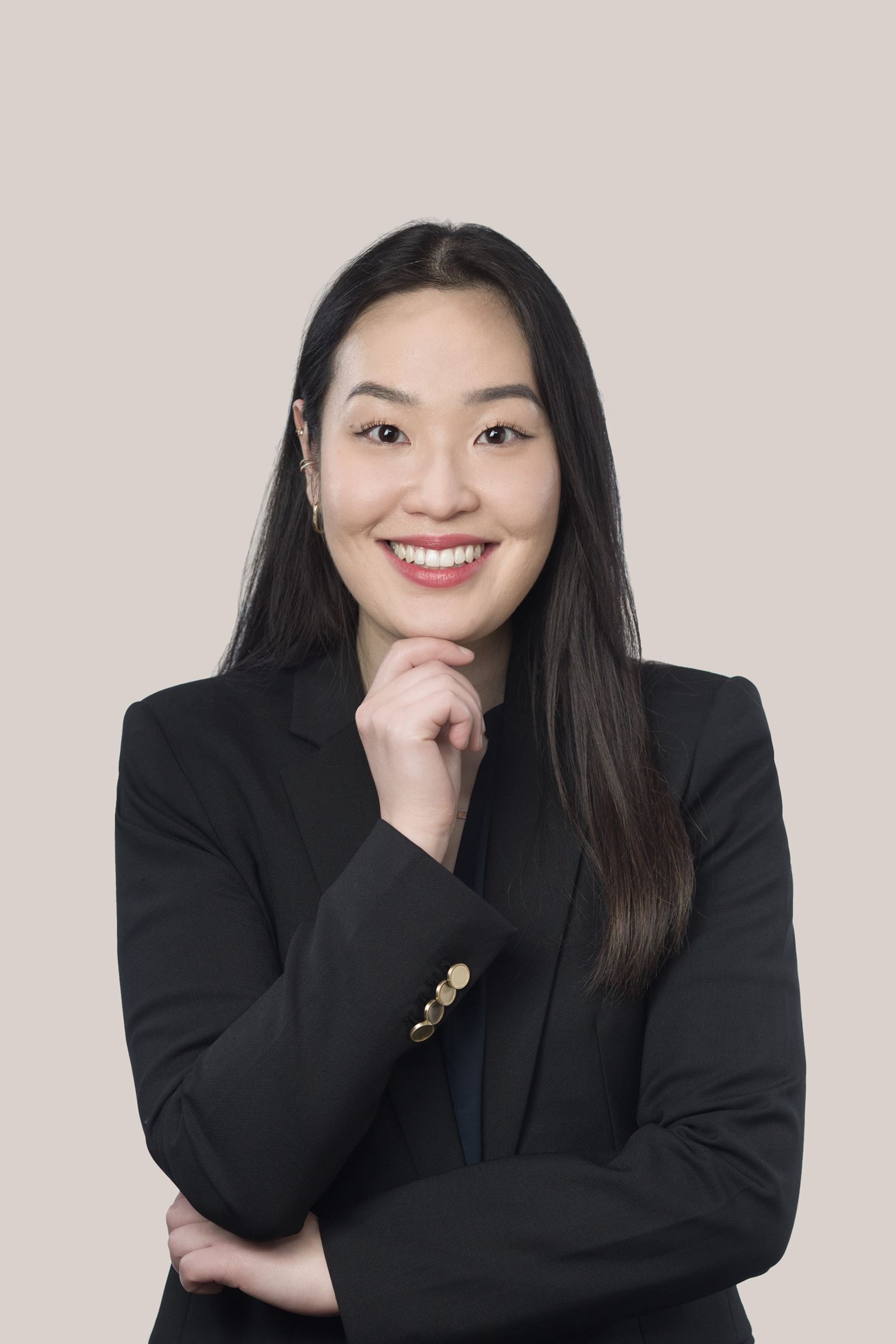 Anny Yoo, Articling Student
