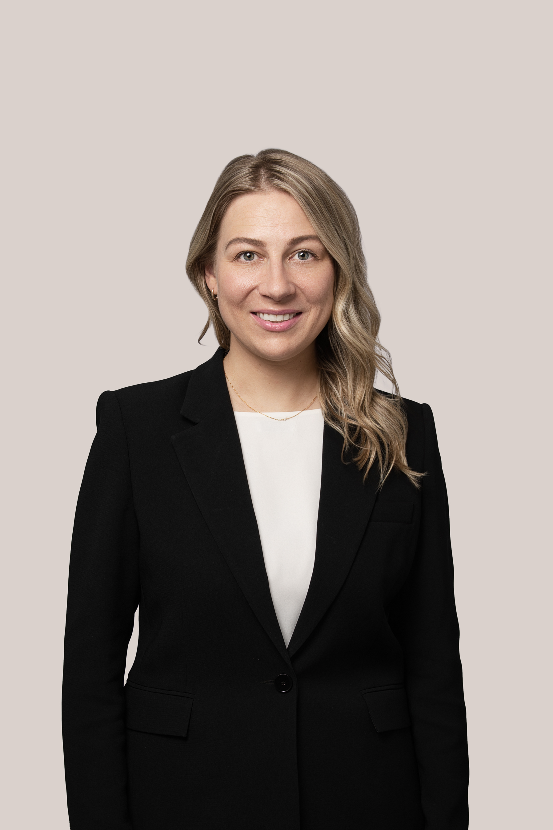 Zoë Capps, Articling Student
