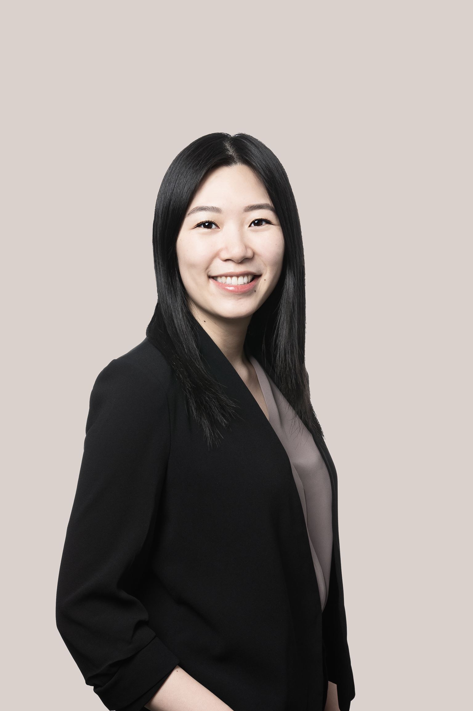 Stephanie Lee, Lawyer