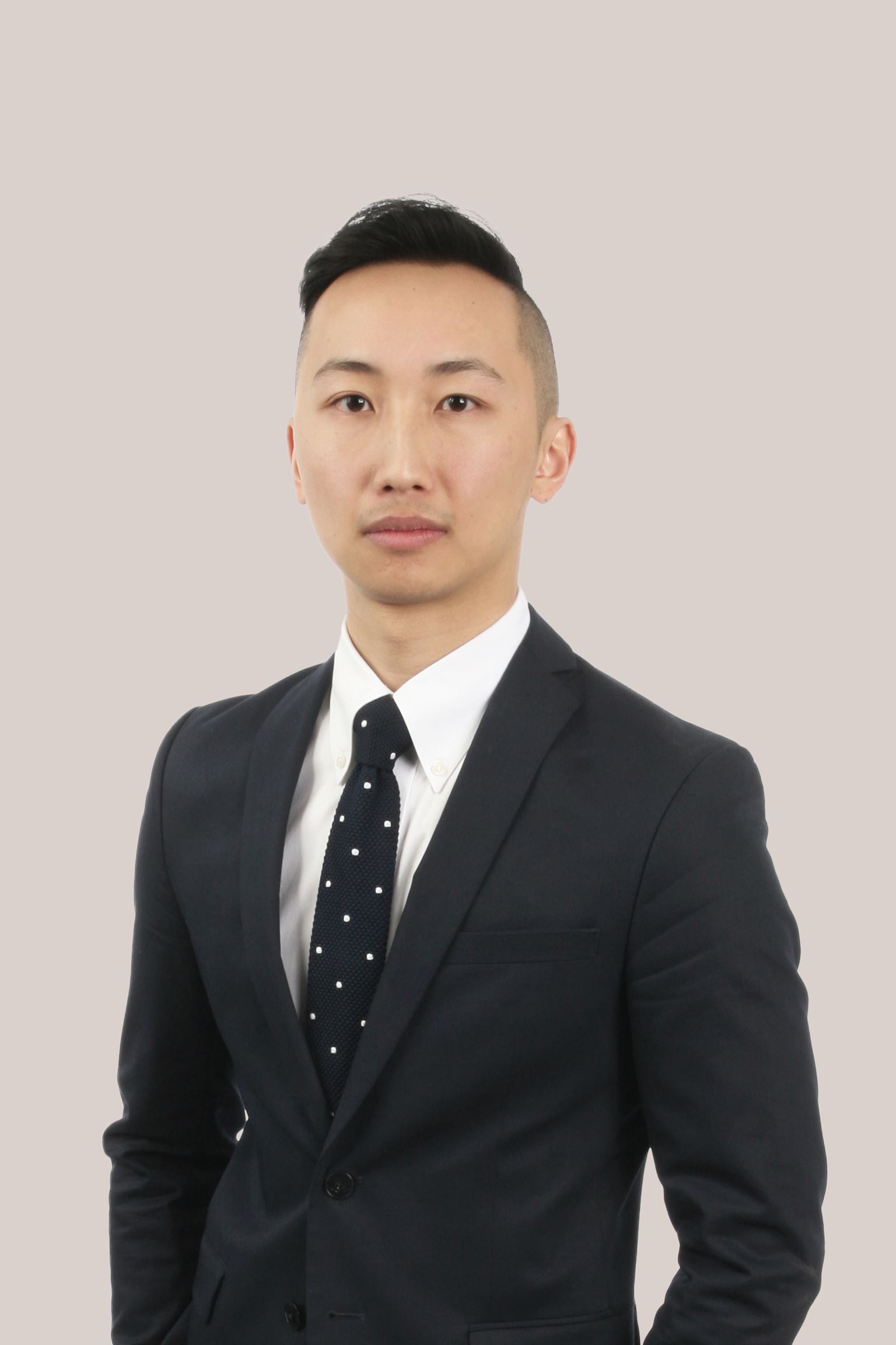 Douglas Tsoi, Avocat