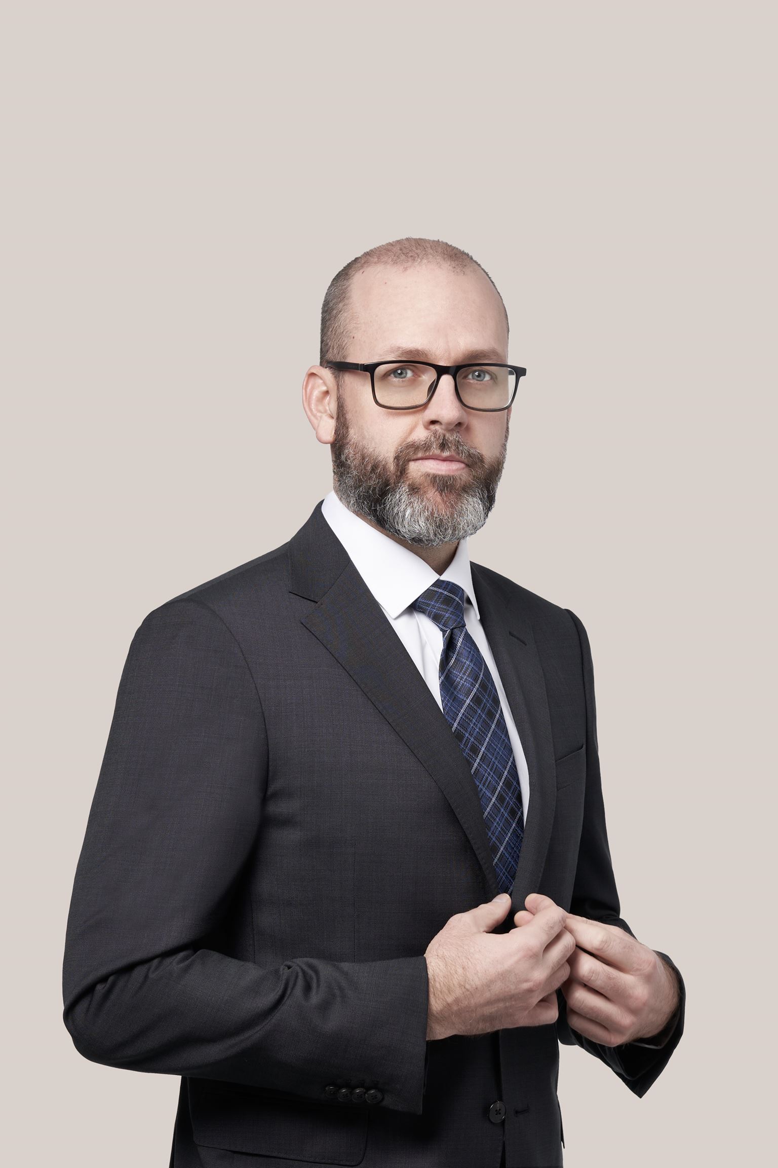 Avocat litige commercial et expropriation à Montréal, Québec - Nikolas Blanchette