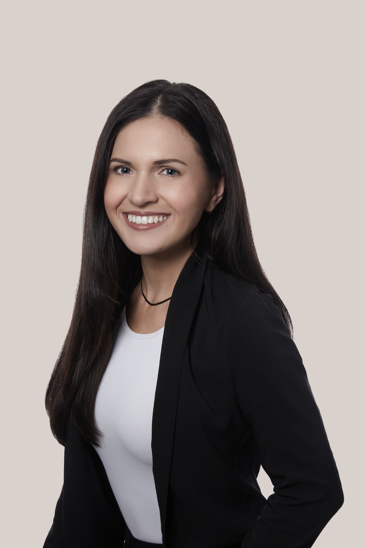 Nicole Calabrese Toronto Law Clerk