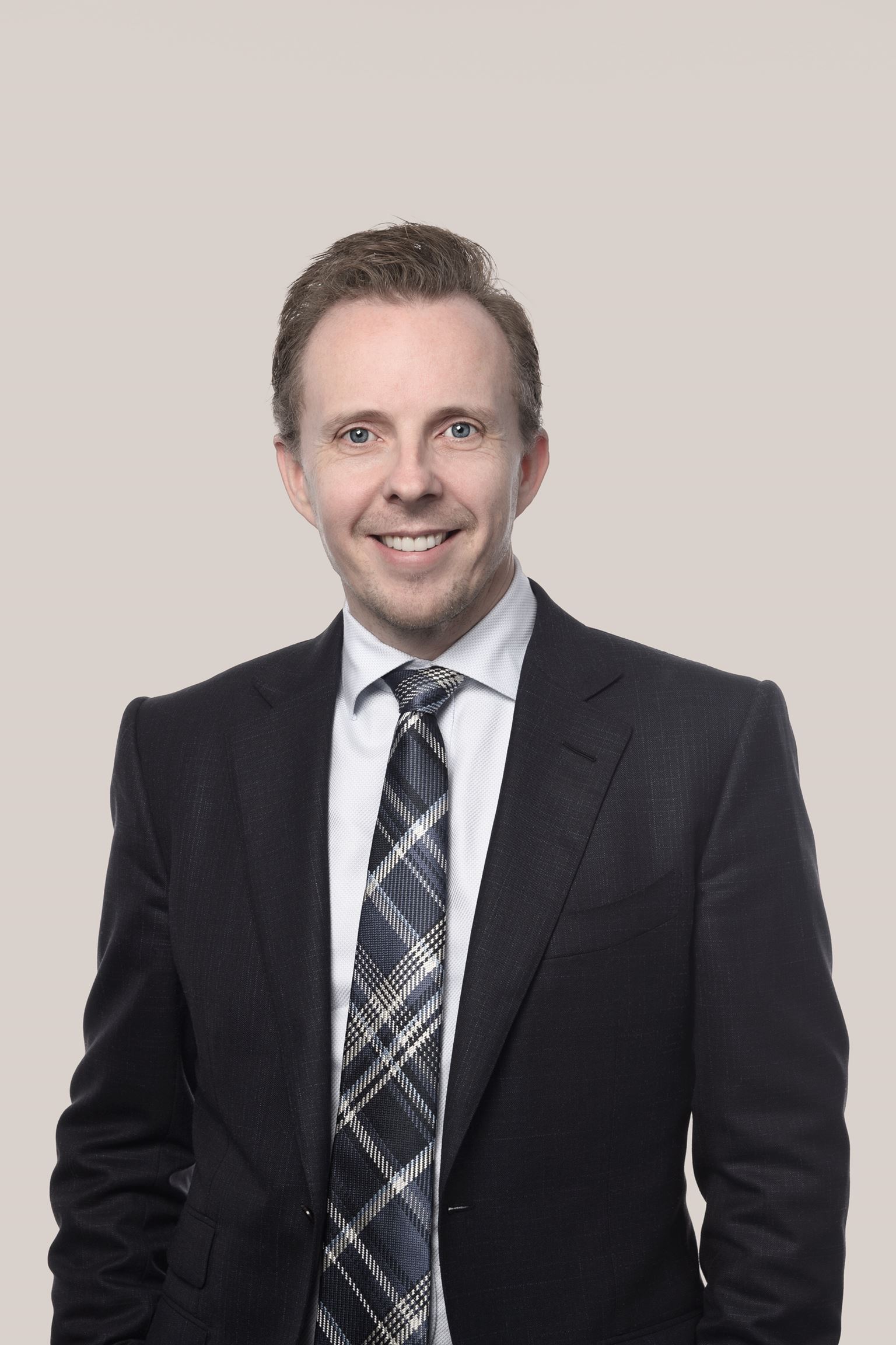 Andrew Borrell, 合伙人