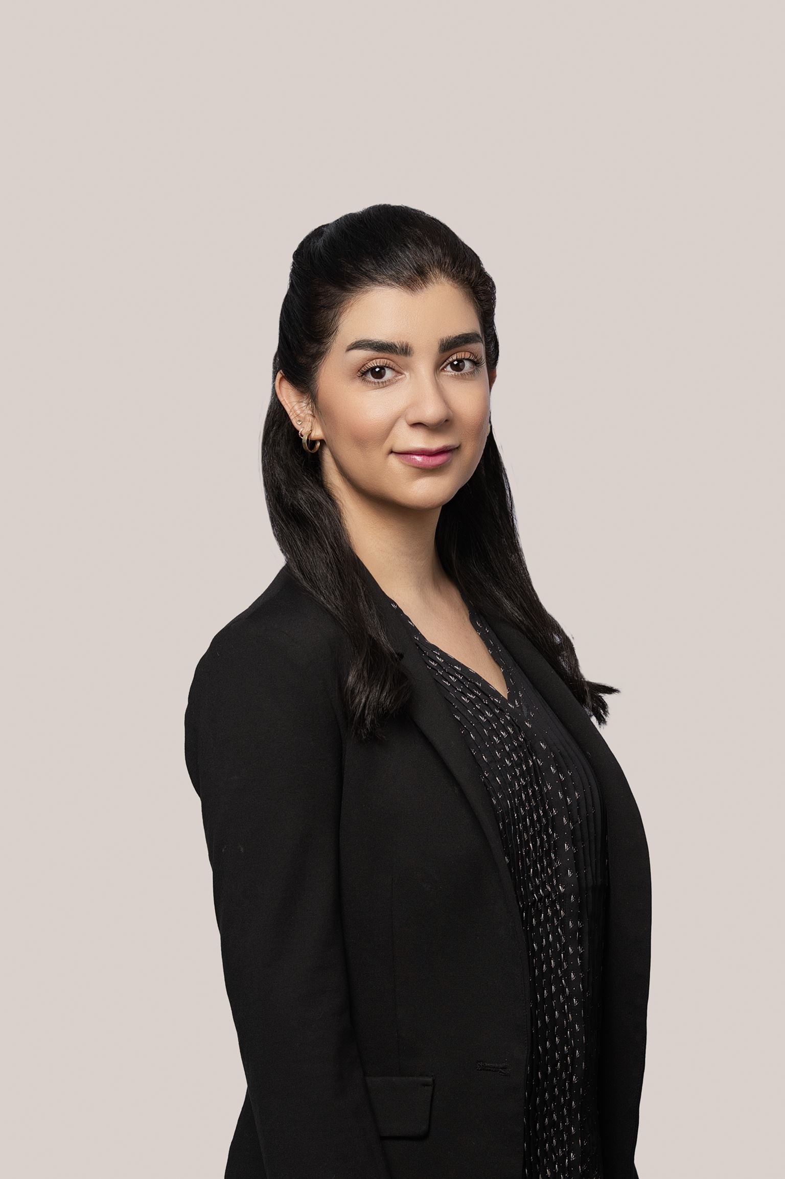 Shiva Bakhtiary, Associate | Mergers & Acquisitions