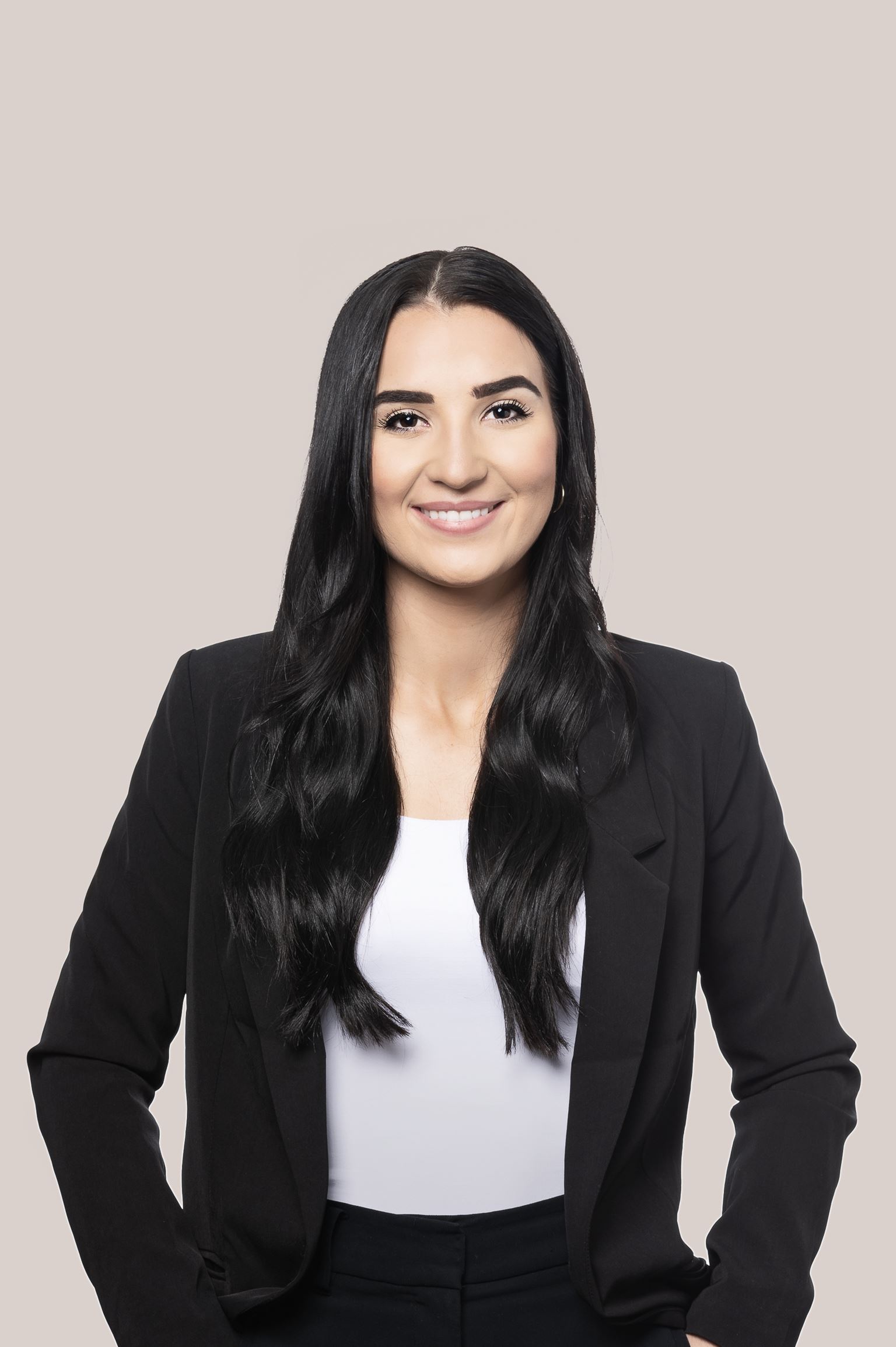 Nicole Taschner, Parajuriste