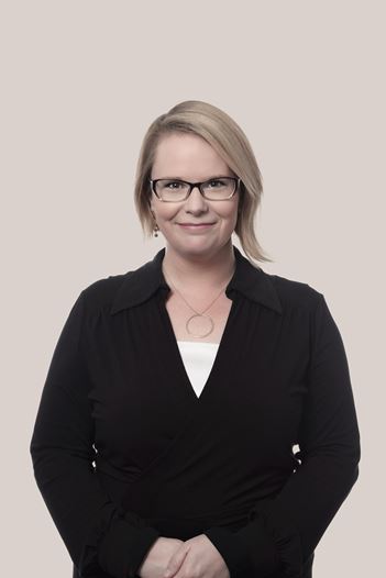 Amy J. Carruthers